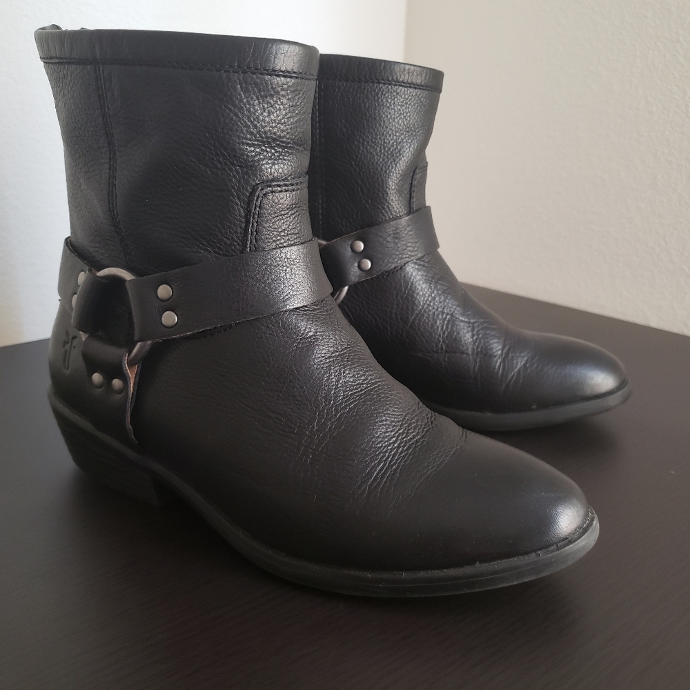 Frye Kids Phillip Harness Short Boot - Youth Size 3